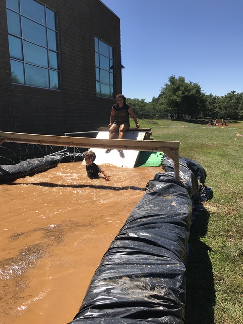 mud run obstacle